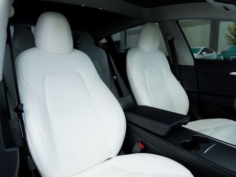 Used 2021 Tesla Model 3 Long Range image 17