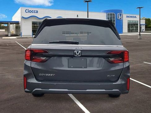 New 2026 Honda Odyssey Elite image 3