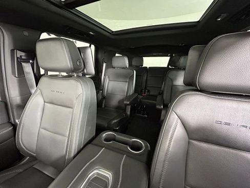 Used 2023 GMC Yukon Denali w/ LPO, Floor Liner Package image 28