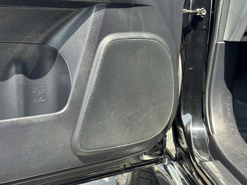 Used 2011 Toyota 4Runner SR5 w/ Convenience Pkg RWD image 18