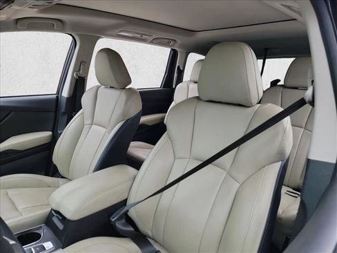 Used 2019 Subaru Ascent Limited w/ Popular Package #3 image 10