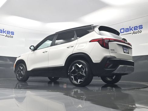 Certified 2026 Kia Seltos S FWD image 41