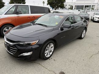 Used 2022 Chevrolet Malibu LT image 1