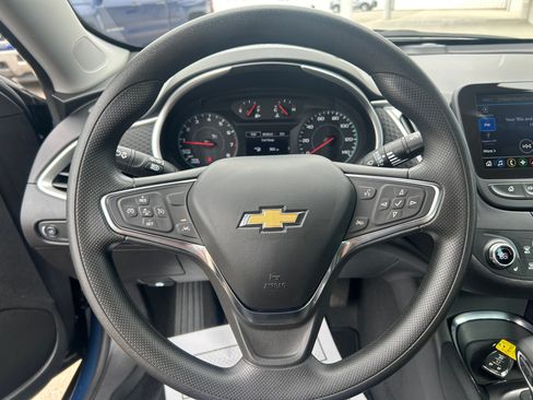 Used 2024 Chevrolet Malibu LT FWD image 18