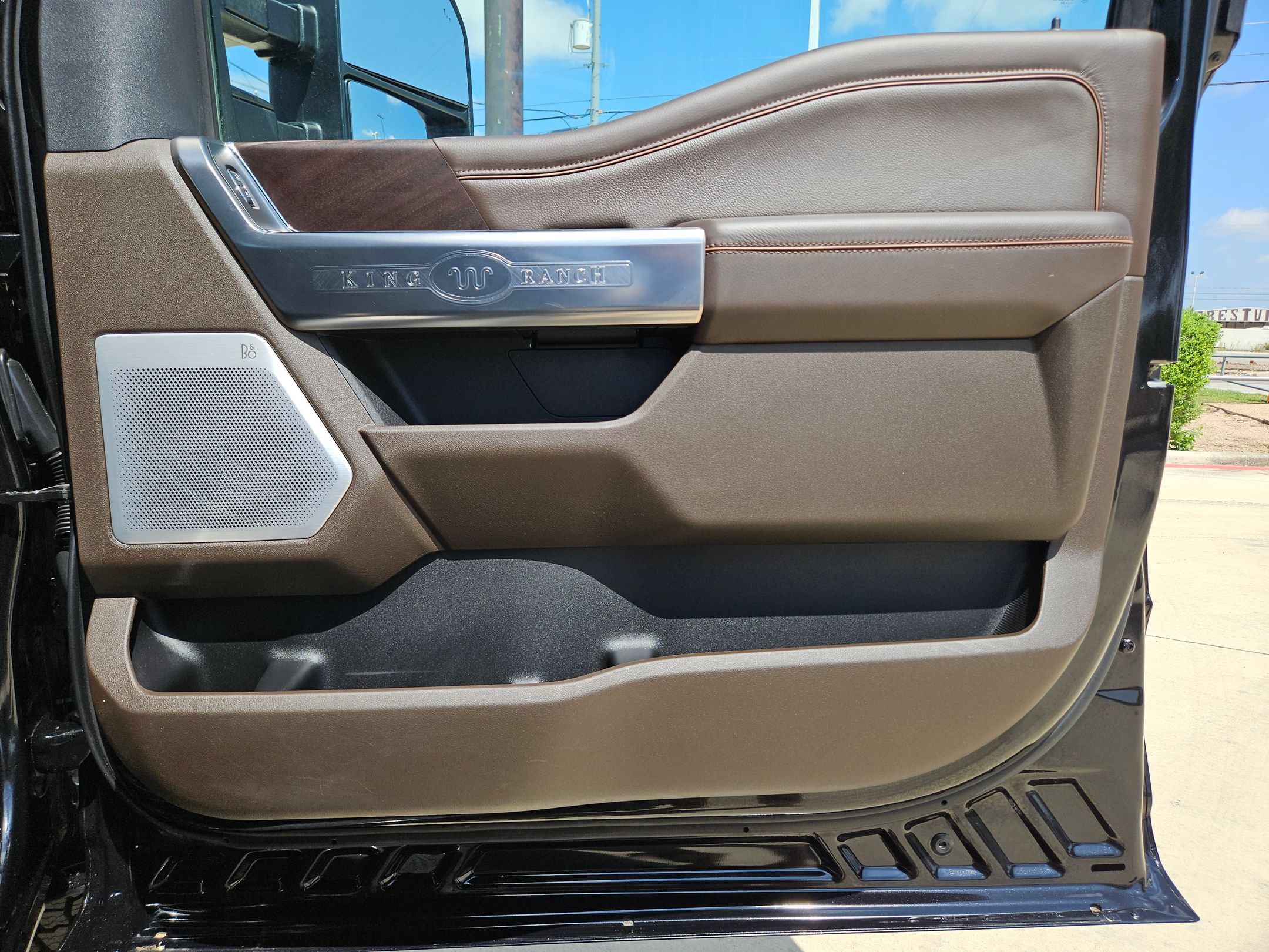 Used 2024 Ford F250 King Ranch w/ Chrome Package AWD/4WD image 29