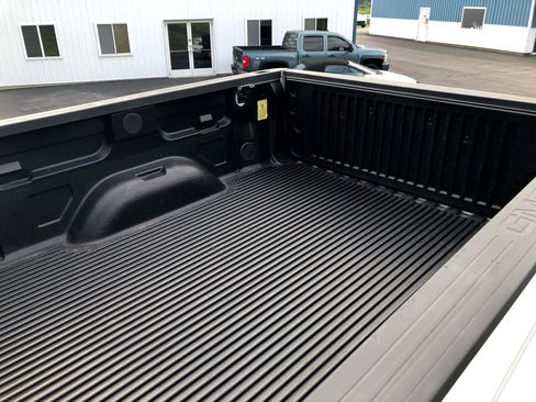 Used 2018 GMC Sierra 1500 SLE w/ SLE Value Package image 40