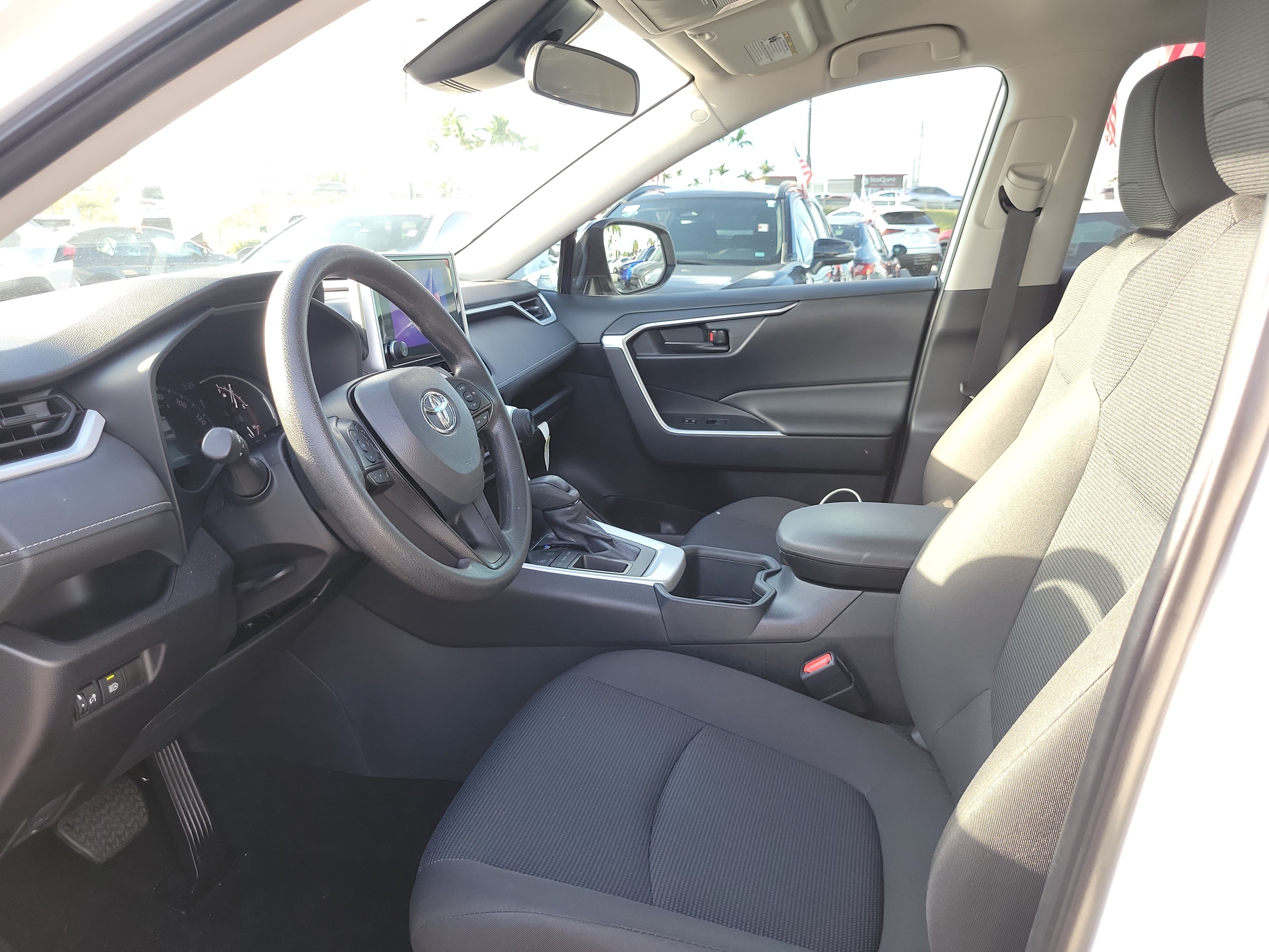 Used 2025 Toyota RAV4 LE FWD image 19