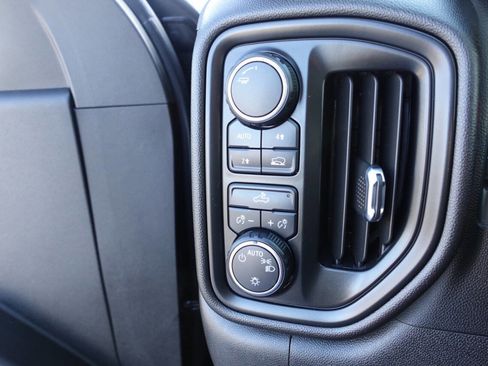 Used 2023 Chevrolet Silverado 1500 Custom image 51