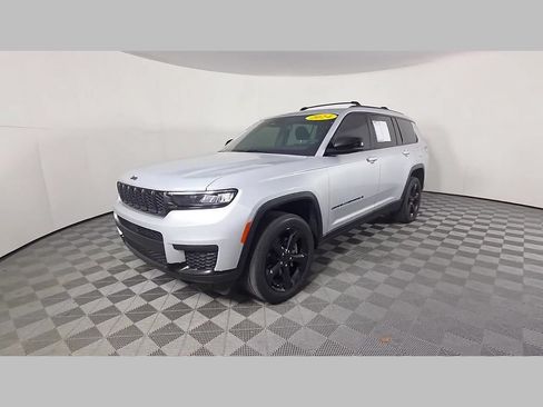 Used 2024 Jeep Grand Cherokee L Laredo AWD/4WD image 49