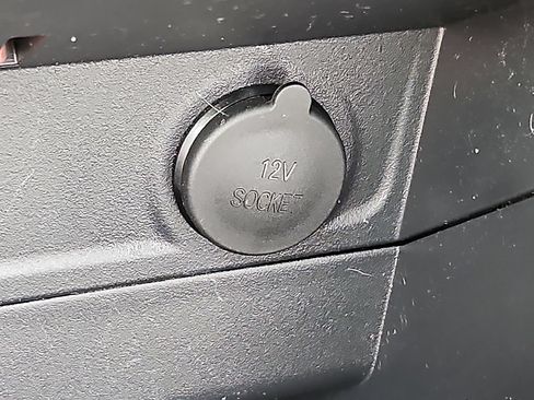 Used 2018 Subaru Forester 2.5i AWD/4WD image 22