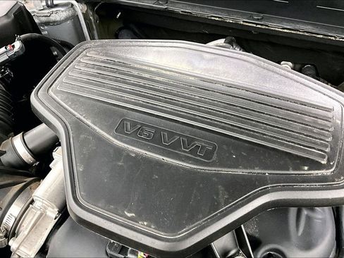 Used 2023 GMC Acadia SLT w/ Preferred Package FWD image 39