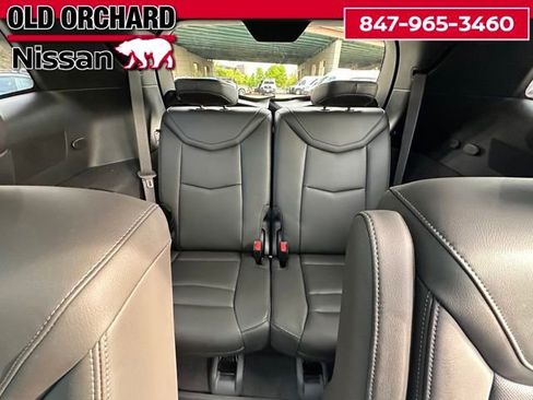 Used 2025 Cadillac XT6 Premium Luxury w/ Technology Package AWD/4WD image 13