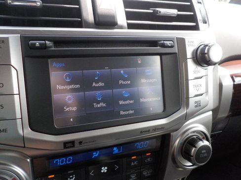 Used 2016 Toyota 4Runner Limited AWD/4WD image 18