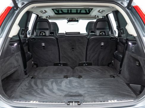 Used 2020 Volvo XC90 T6 Momentum image 10