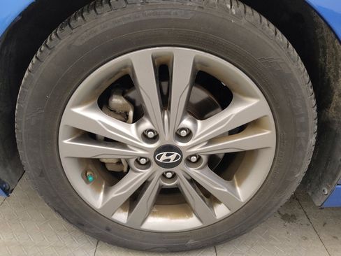 Used 2018 Hyundai Elantra SEL FWD image 31
