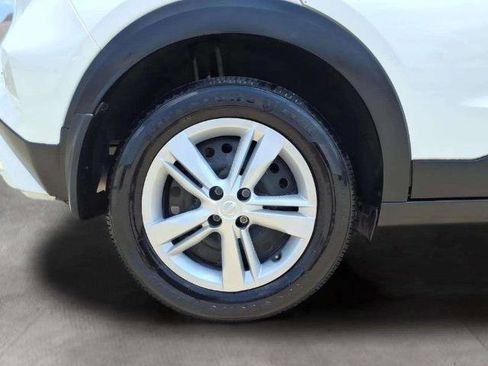 Certified 2025 Nissan Kicks Play S image 20