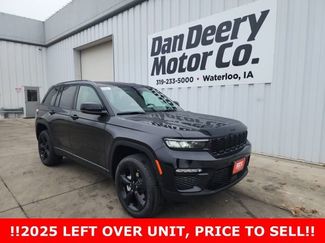 New 2025 Jeep Grand Cherokee Limited w/ Black Appearance Package video 1