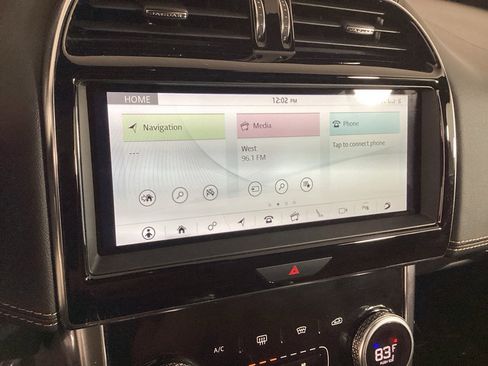 Used 2020 Jaguar XE R-Dynamic S image 31