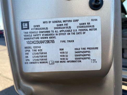 Used 2004 Chevrolet Silverado 2500 LT image 49
