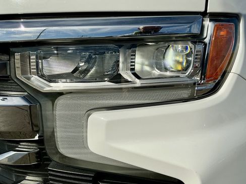 Used 2022 Chevrolet Silverado 1500 LTZ w/ Max Trailering Package image 10