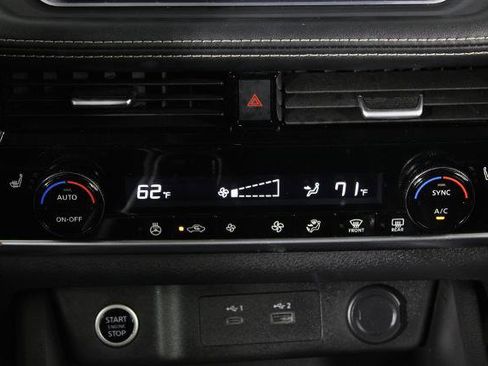 Certified 2021 Nissan Rogue SV w/ Premium Package image 23