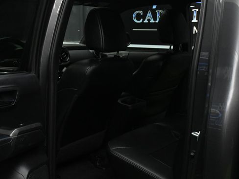 Used 2021 Toyota Tacoma TRD Sport w/ TRD Premium Sport Package AWD/4WD image 33