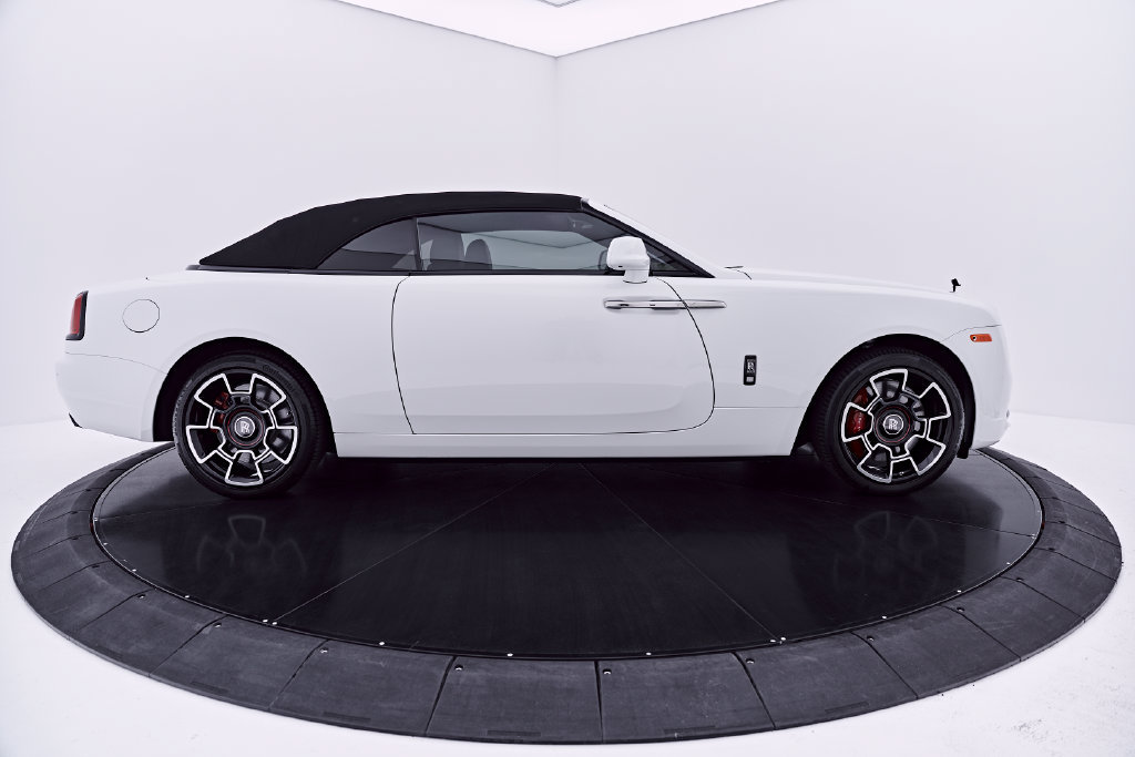 Used 2020 Rolls-Royce Dawn RWD image 17