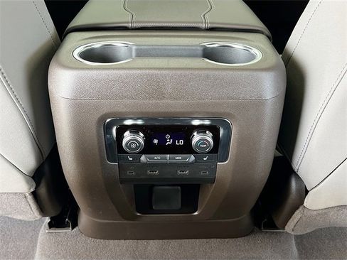 New 2026 GMC Yukon XL Elevation w/ Elevation Premium Package image 18
