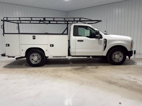 Certified 2023 Ford F350 XL RWD image 6