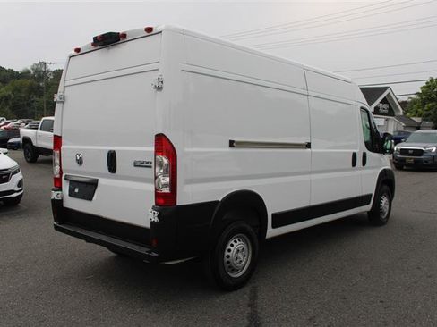 Used 2024 RAM ProMaster 2500 w/ Safety Group image 8