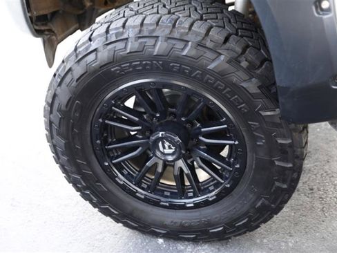 Used 2013 Ford F250 Lariat image 24