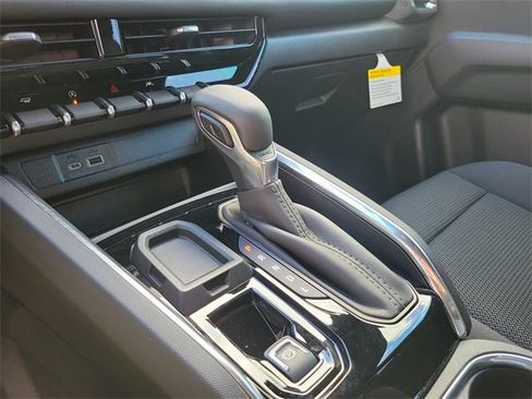 New 2026 GMC Canyon Elevation w/ Convenience Package image 18