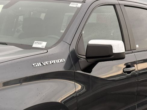 Used 2022 Chevrolet Silverado 1500 LT image 3