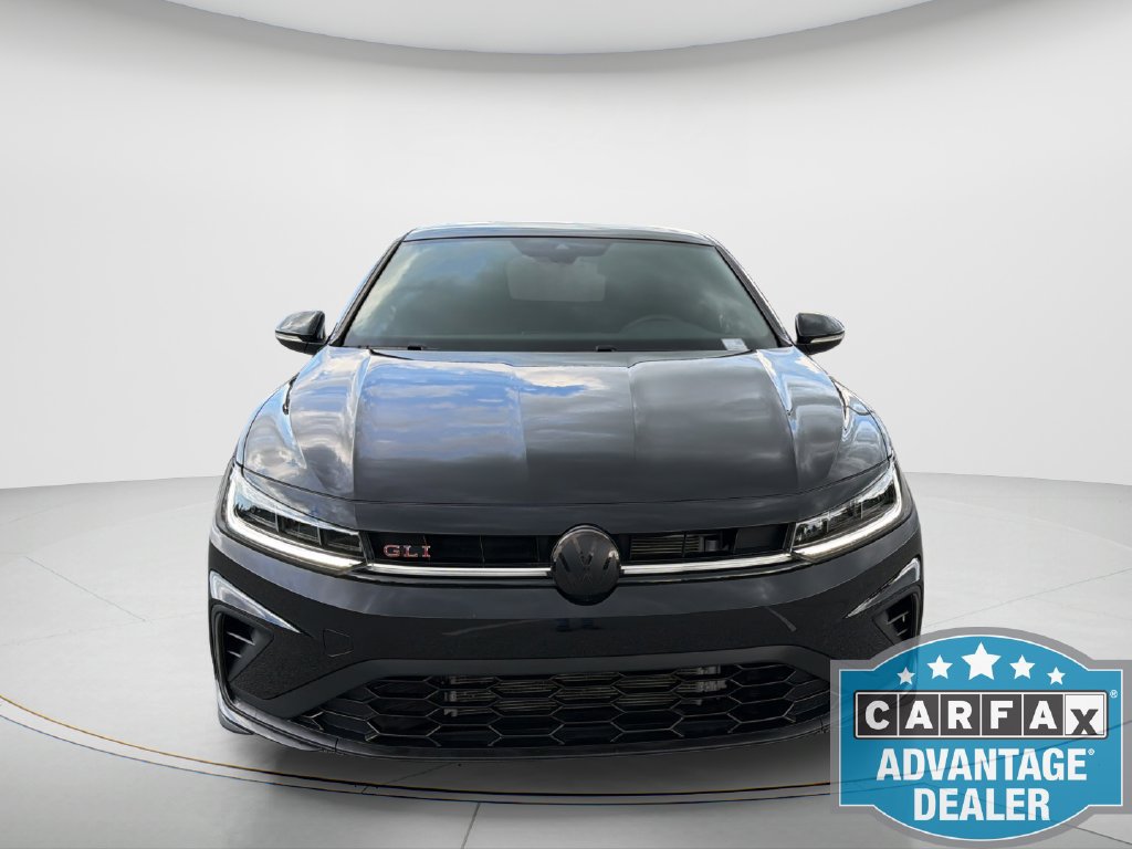 Used 2025 Volkswagen Jetta GLI Autobahn FWD image 2