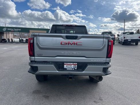 Used 2025 GMC Sierra 3500 Denali AWD/4WD image 11