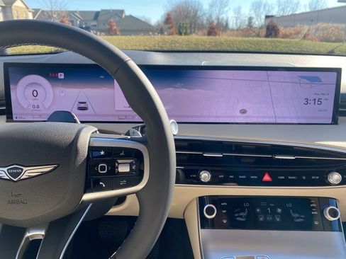 New 2026 Genesis GV70 2.5T Select image 18