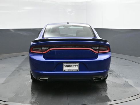 Used 2022 Dodge Charger SXT w/ Blacktop Package RWD image 5