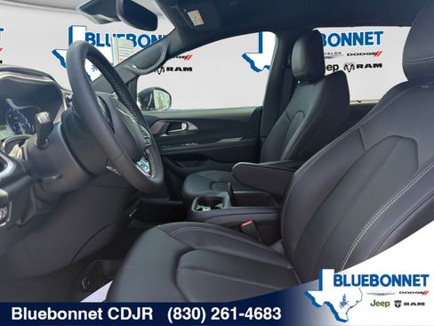 New 2026 Chrysler Pacifica Select FWD image 11