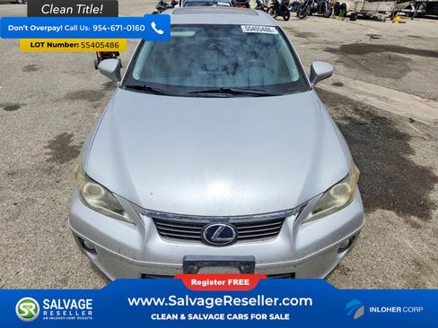 Used 2013 Lexus CT 200h w/ Premium Pkg w/Navigation FWD image 7