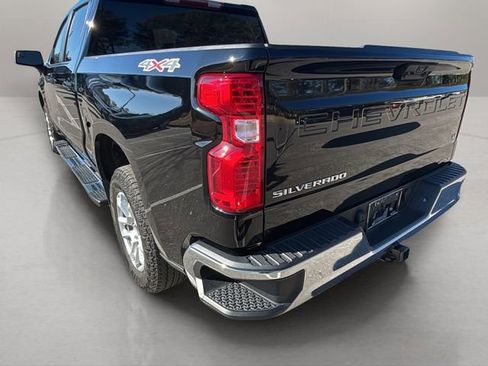 Used 2022 Chevrolet Silverado 1500 LT image 34