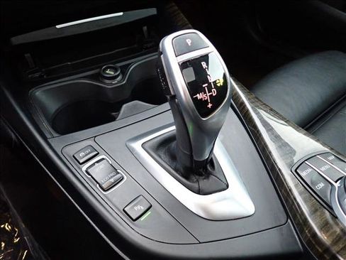 Used 2017 BMW 230i Coupe image 15