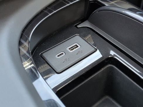 Used 2023 Cadillac Escalade V w/ Heavy-Duty Trailer Package image 35