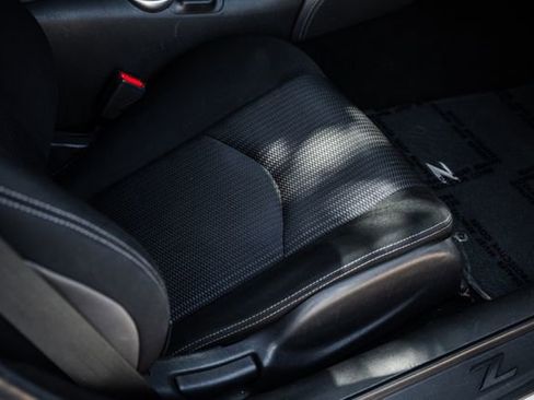 Used 2013 Nissan 370Z Coupe RWD image 60
