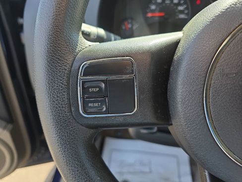 Used 2012 Jeep Compass Sport image 20