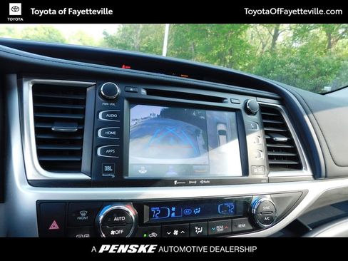 Used 2019 Toyota Highlander Limited Platinum AWD/4WD image 11