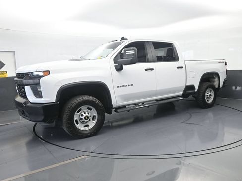 Used 2022 Chevrolet Silverado 2500 W/T w/ WT Convenience Package AWD/4WD image 2