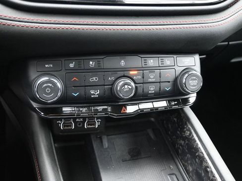 Used 2024 Dodge Durango R/T AWD/4WD image 20