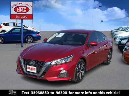Used 2022 Nissan Altima 2.5 SV image 1