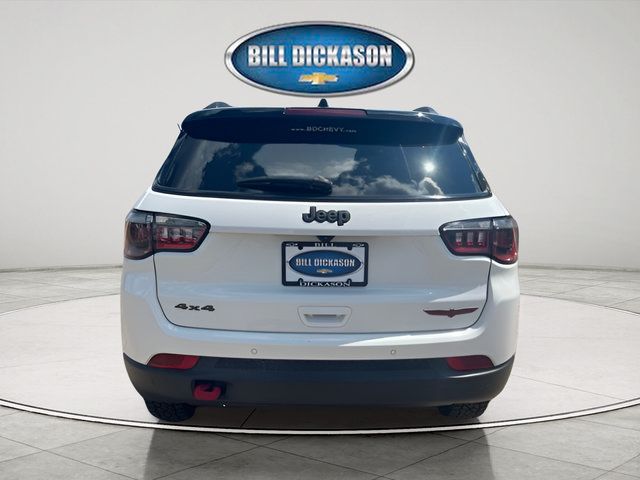 Used 2024 Jeep Compass Trailhawk AWD/4WD image 6