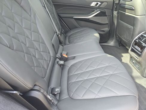Used 2024 BMW X7 xDrive40i w/ M Sport Package image 19